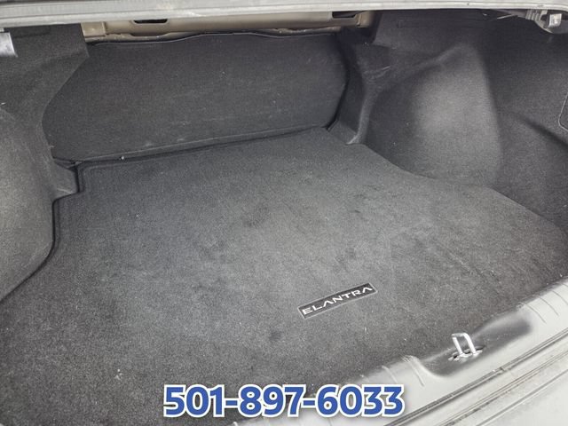 Used 2026 Hyundai Elantra SE FWD image 13