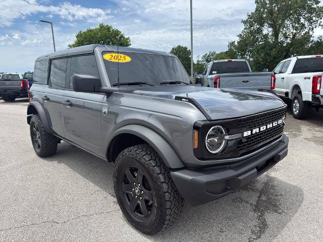Certified 2025 Ford Bronco Big Bend w/ Black Appearance Package AWD/4WD image 3