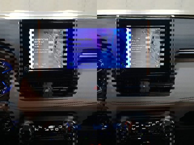 Used 2025 Toyota RAV4 XLE image 14