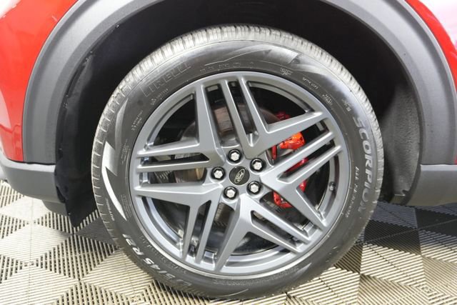 Certified 2025 Ford Explorer ST image 9