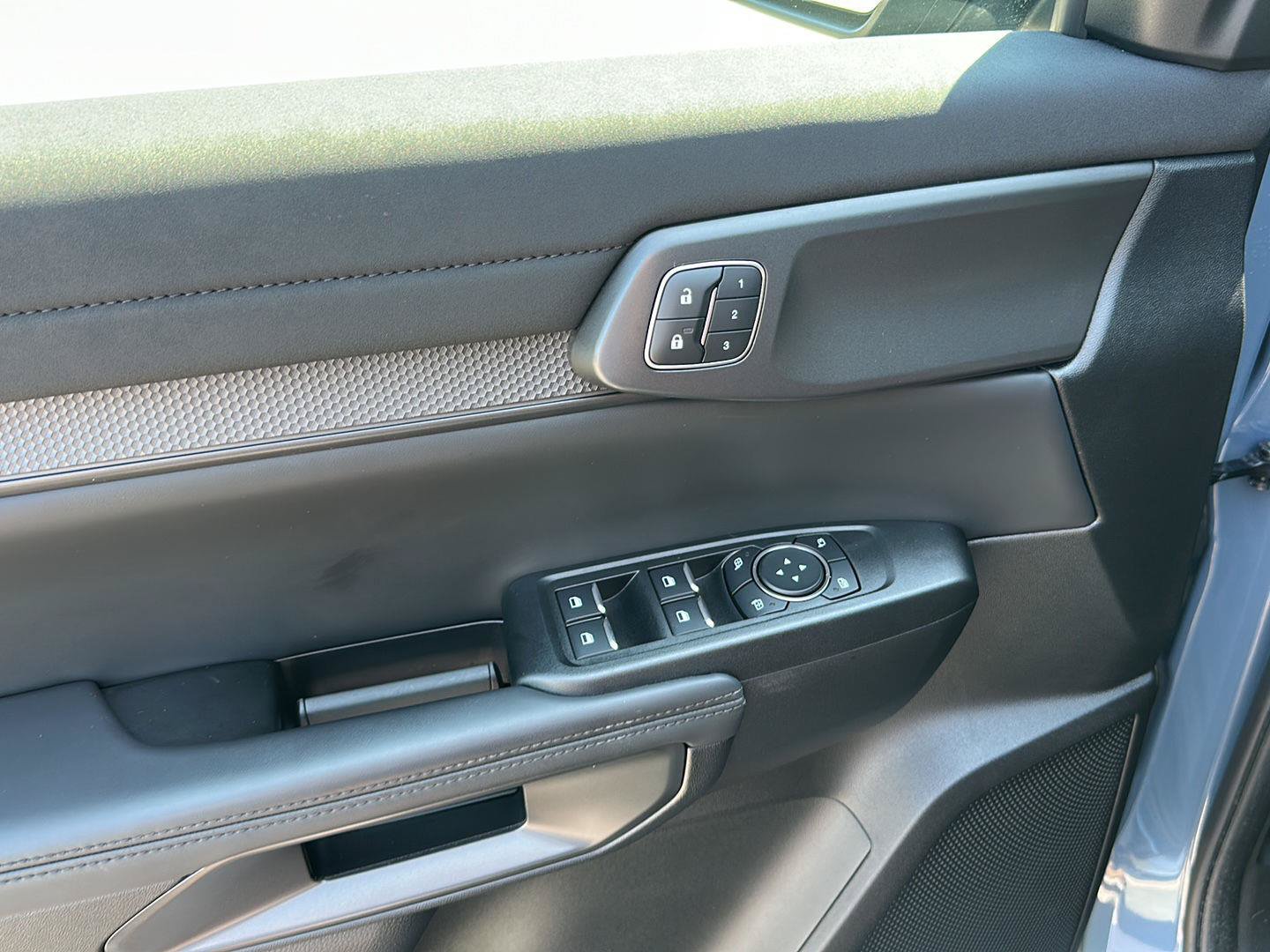 Certified 2025 Ford Ranger Raptor AWD/4WD image 15