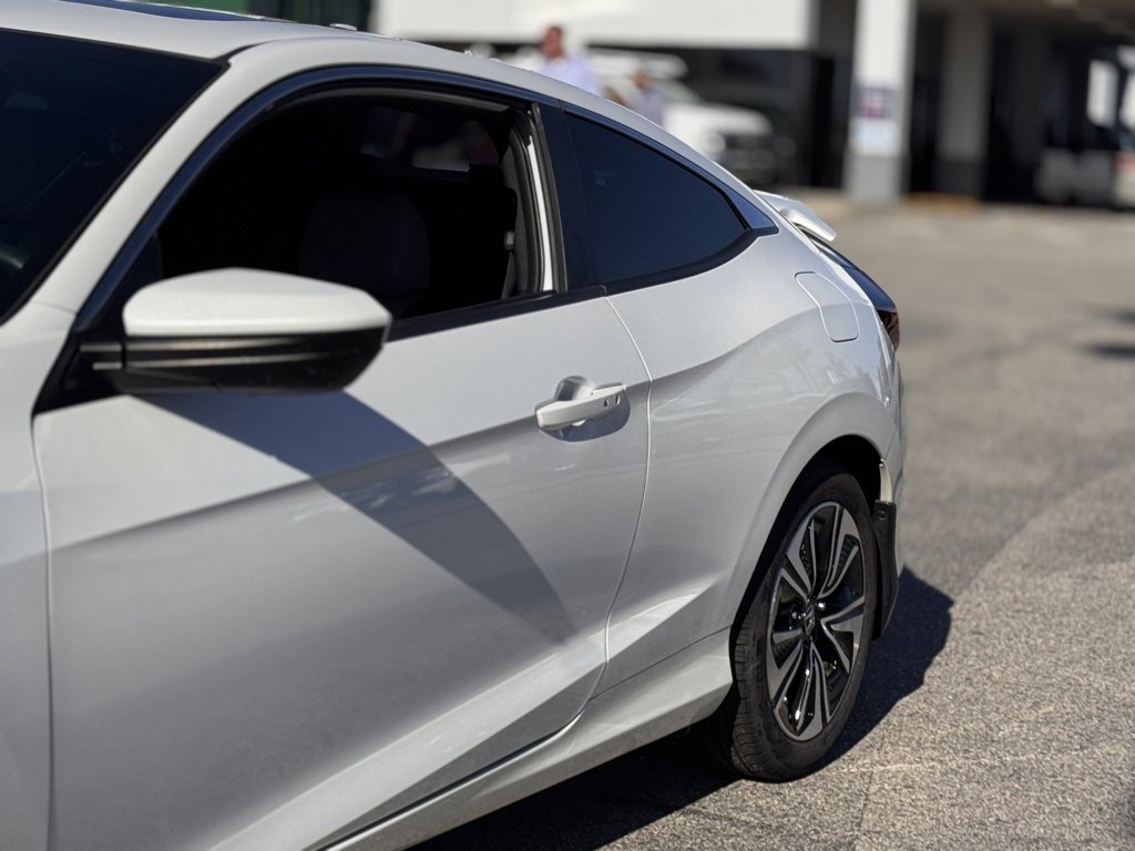 Used 2018 Honda Civic EX-T image 9