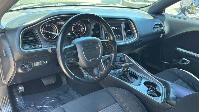 Used 2020 Dodge Challenger SXT RWD image 18
