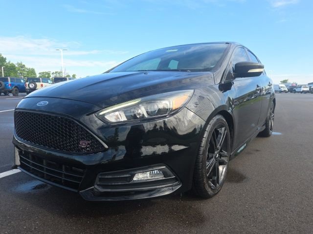 Certified 2017 Ford Focus ST w/ Equipment Group 402A FWD image 2