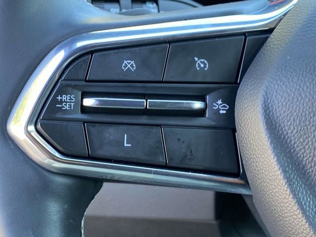 Used 2025 Chevrolet Traverse LT w/ Driver Confidence Package image 23