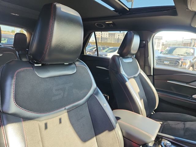 Certified 2025 Ford Explorer ST AWD/4WD image 34