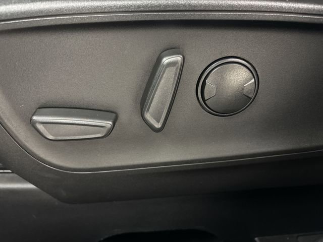 Certified 2023 Ford Escape ST-Line Select w/ Tech Pack #2 image 6