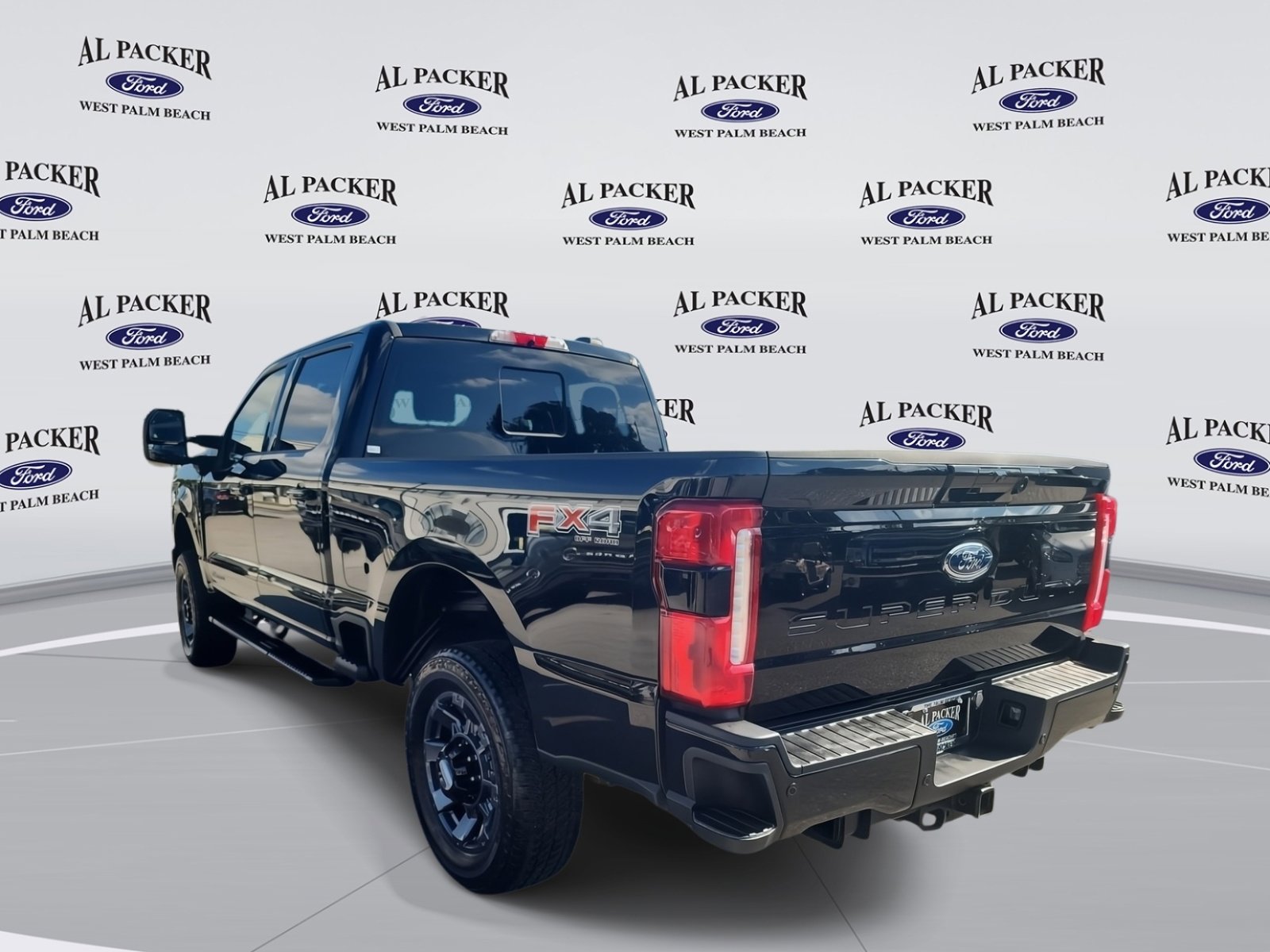 Certified 2023 Ford F350 Lariat w/ Lariat Ultimate Package image 3