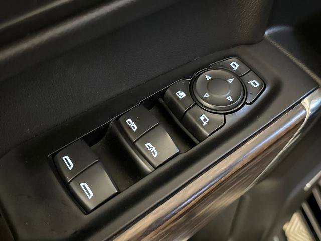 Used 2019 Chevrolet Silverado 1500 High Country image 17