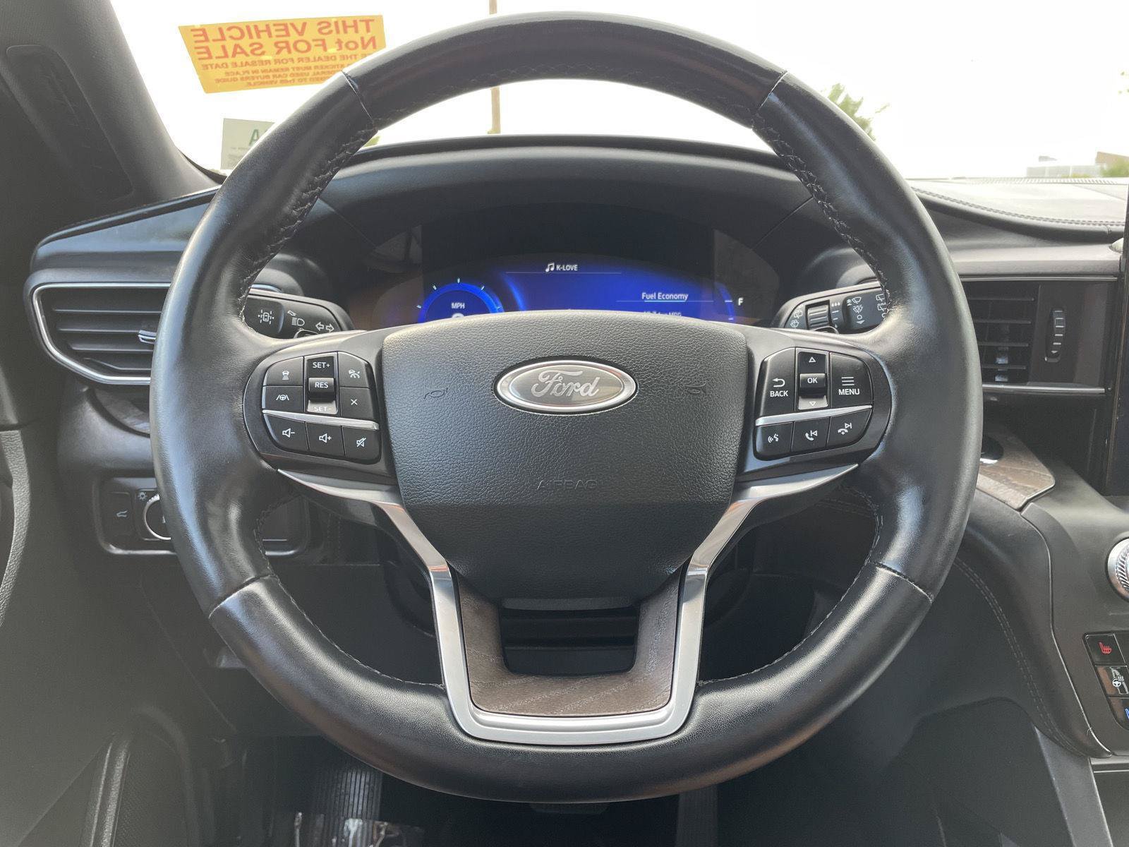 Certified 2020 Ford Explorer Platinum w/ Premium Technology Package AWD/4WD image 12