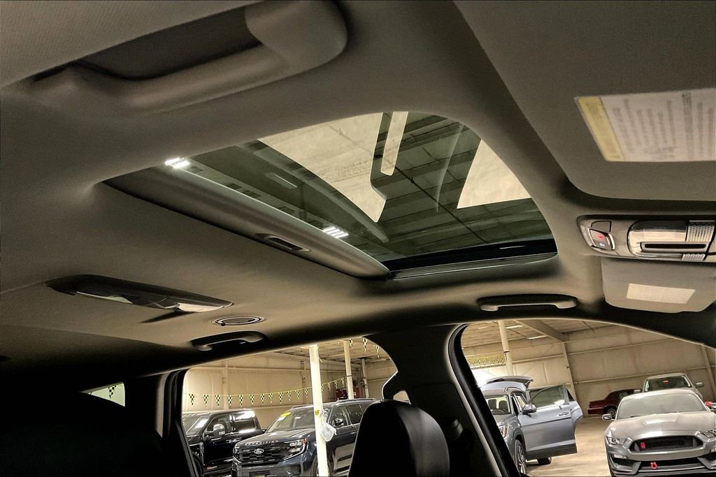 Used 2025 Kia Telluride S AWD/4WD image 21