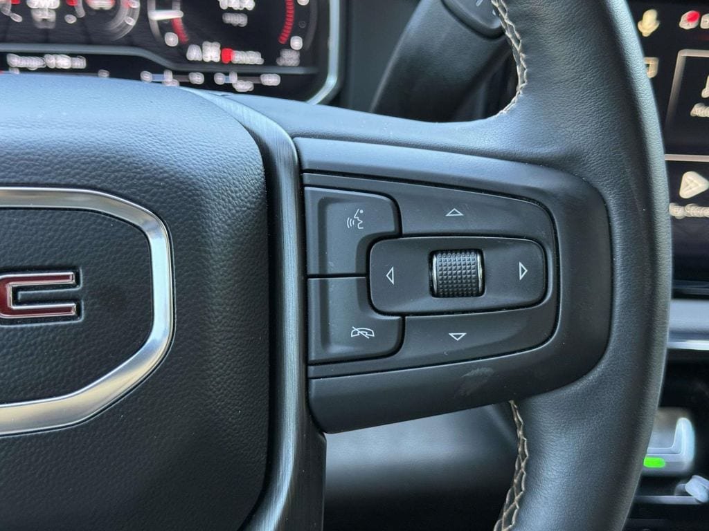 Used 2024 GMC Sierra 2500 AT4 w/ AT4 Premium Plus Package AWD/4WD image 12