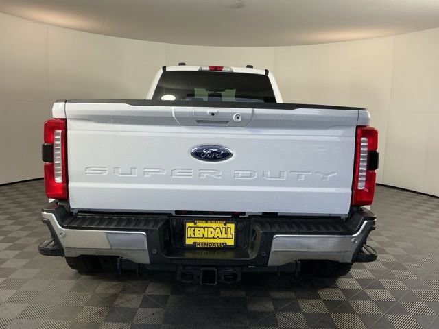 Certified 2025 Ford F450 Lariat w/ FX4 Off-Road Package image 3
