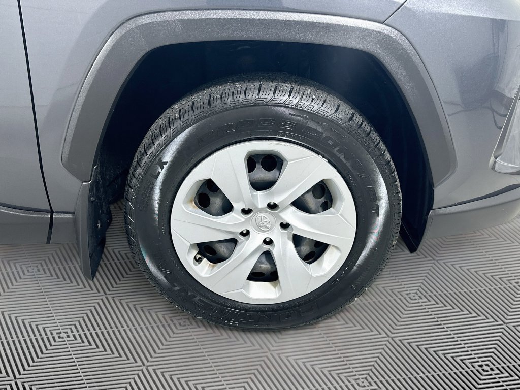 Used 2019 Toyota RAV4 LE w/ All Weather Liner Package AWD/4WD image 23