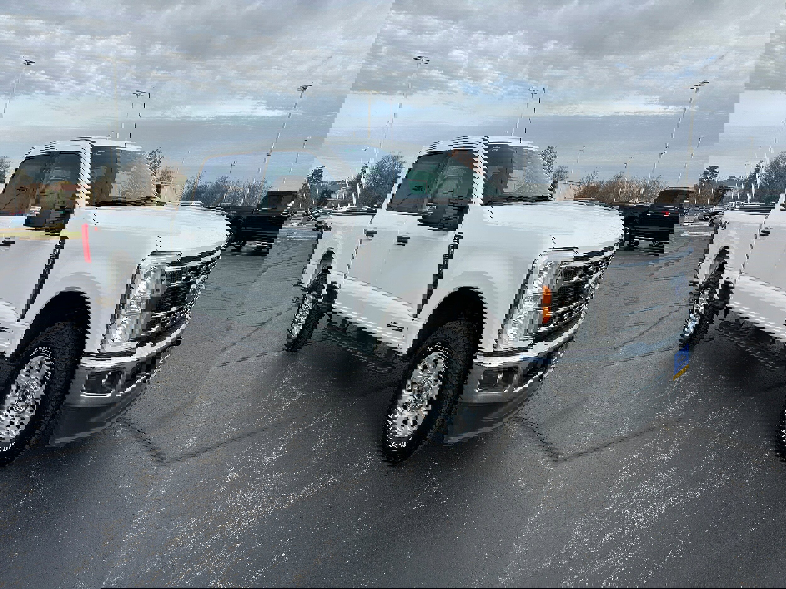 Certified 2024 Ford F250 XLT image 3