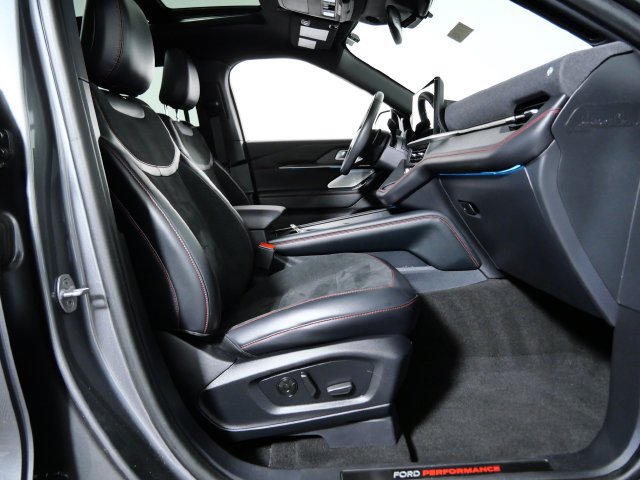 Certified 2025 Ford Explorer ST AWD/4WD image 11