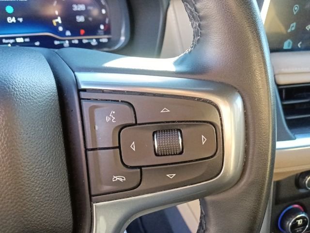 Used 2024 Chevrolet Suburban Premier RWD image 19