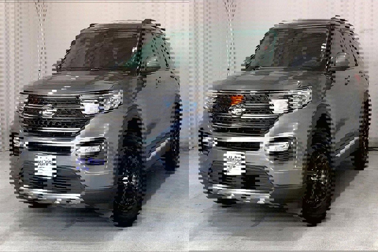 Certified 2024 Ford Explorer XLT w/ Equipment Group 202A image 12