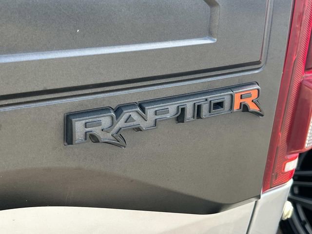 Certified 2018 Ford F150 Raptor w/ Equipment Group 802A Luxury image 8