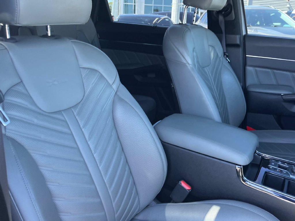 Used 2024 Kia Sorento SX Prestige w/ Sage Leather Package AWD/4WD image 33
