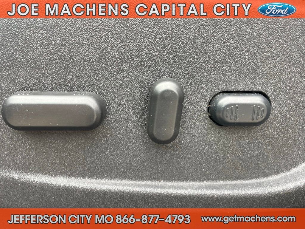 Certified 2018 Ford Escape Titanium w/ Ford Safe & Smart Package image 20