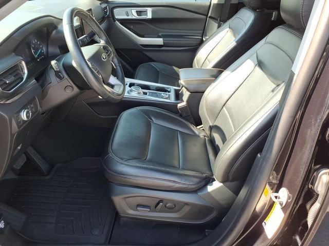 Certified 2022 Ford Explorer Limited w/ Equipment Group 301A AWD/4WD image 17