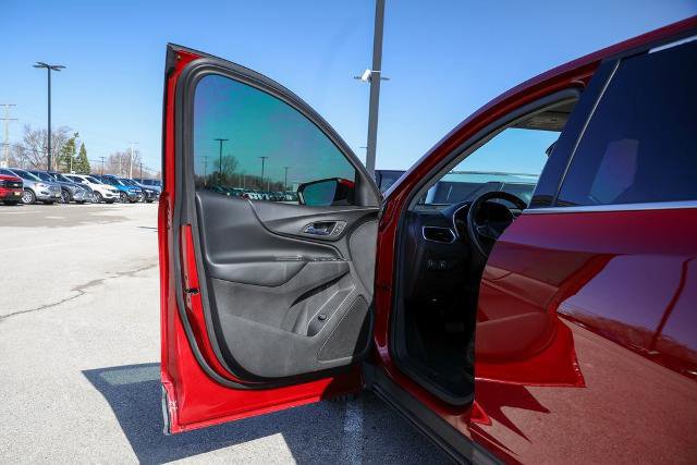 Used 2019 Chevrolet Equinox LT w/ Driver Convenience Package image 18