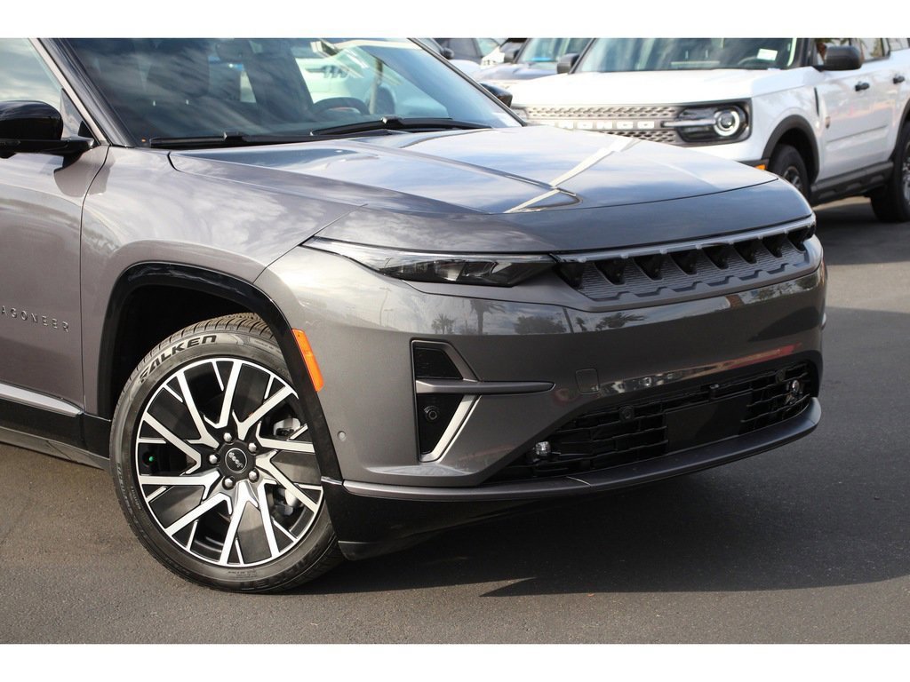 Used 2025 Jeep Wagoneer S Limited image 8