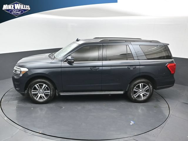 Certified 2023 Ford Expedition XLT RWD image 12