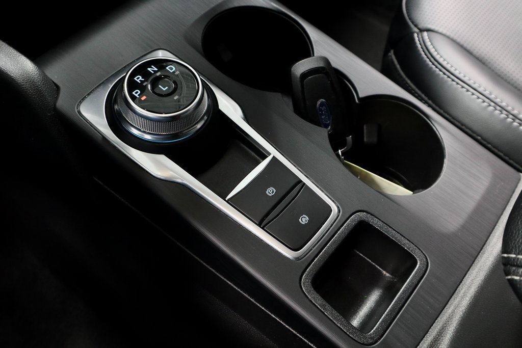 Certified 2025 Ford Escape Platinum image 35