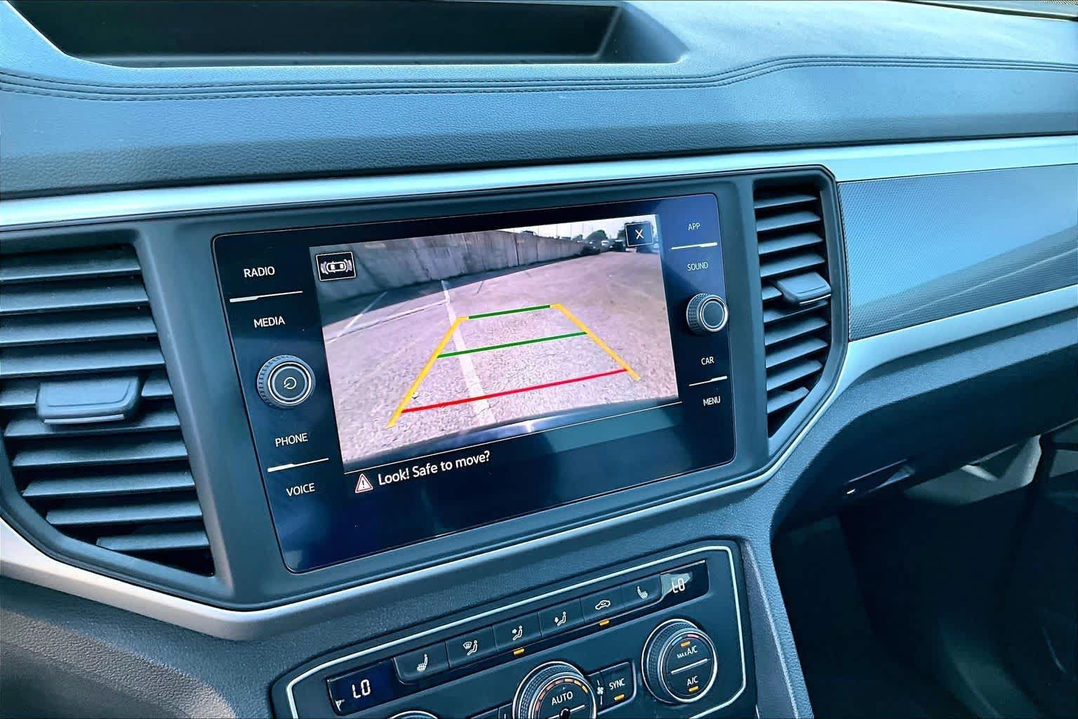 Used 2021 Volkswagen Atlas SE w/ Panoramic Sunroof Package FWD image 29