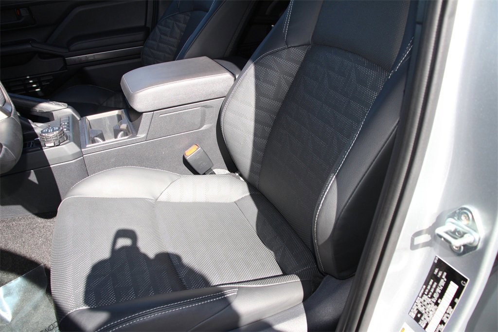 Used 2025 Toyota 4Runner TRD Off-Road Premium w/ Tow Technology Package image 23