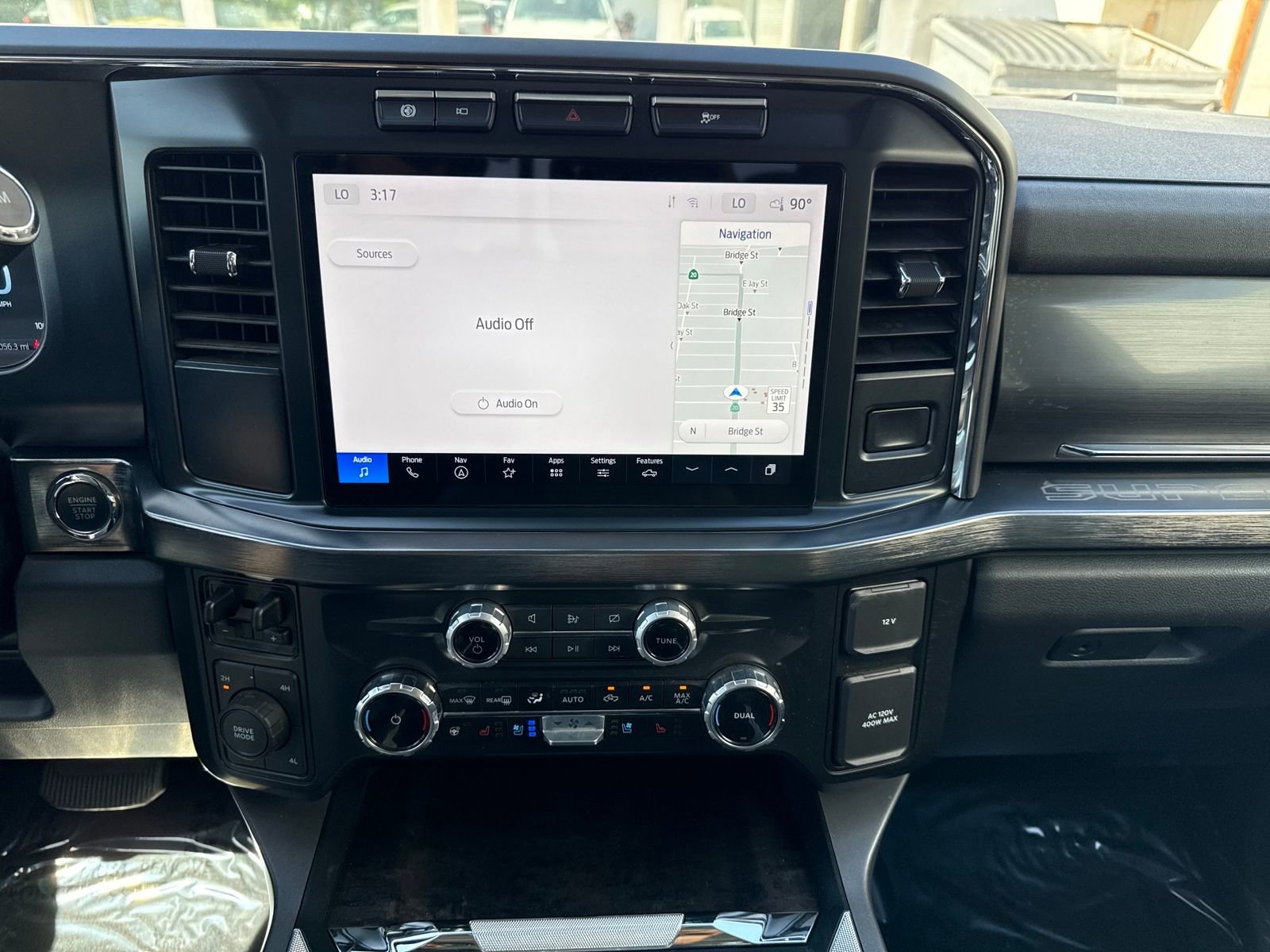 Certified 2024 Ford F250 Lariat AWD/4WD image 18
