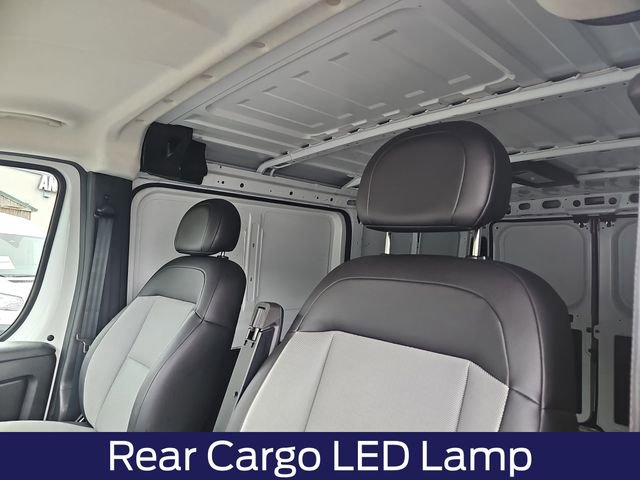 Used 2025 RAM ProMaster 2500 w/ Convenience Group FWD image 16
