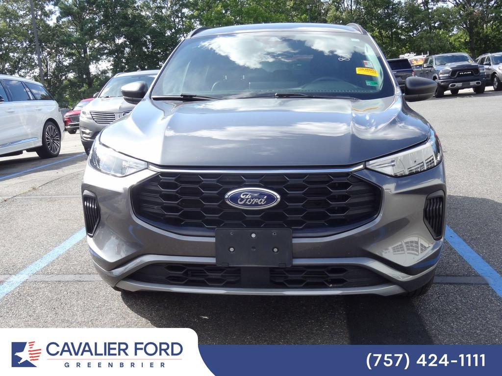 Certified 2023 Ford Escape ST-Line w/ Tech Pack #1 AWD/4WD image 2