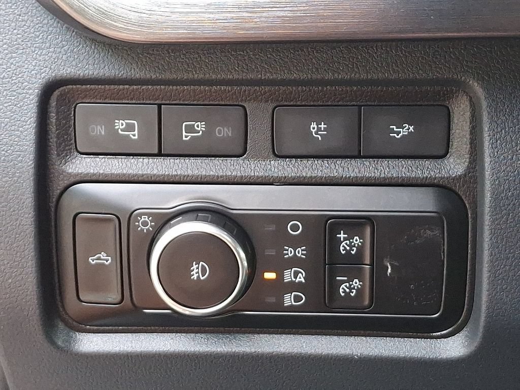 Certified 2024 Ford F350 Lariat w/ Lariat Ultimate Package AWD/4WD image 25