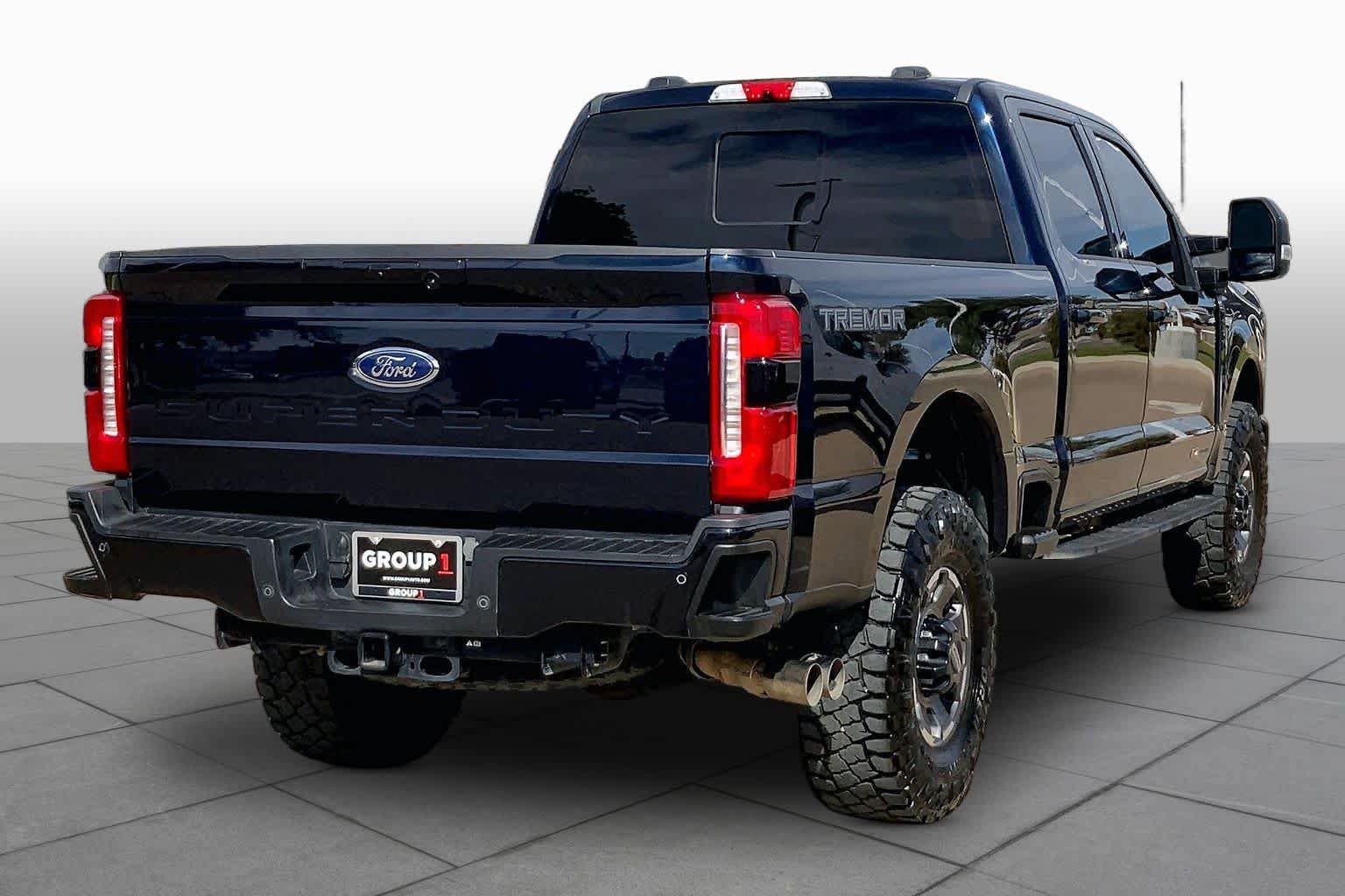 Certified 2024 Ford F250 Lariat w/ Lariat Ultimate Package AWD/4WD image 13