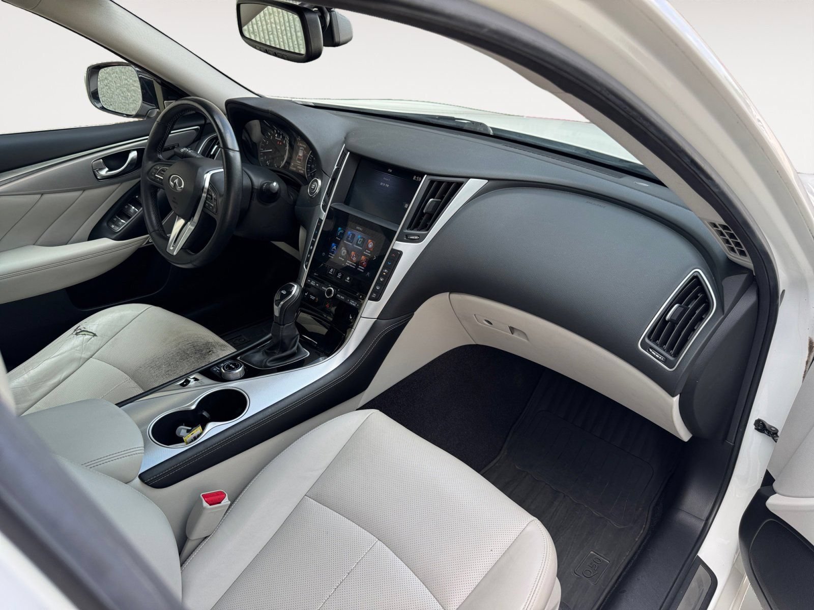 Used 2022 INFINITI Q50 Luxe w/ Cargo Package AWD/4WD image 15