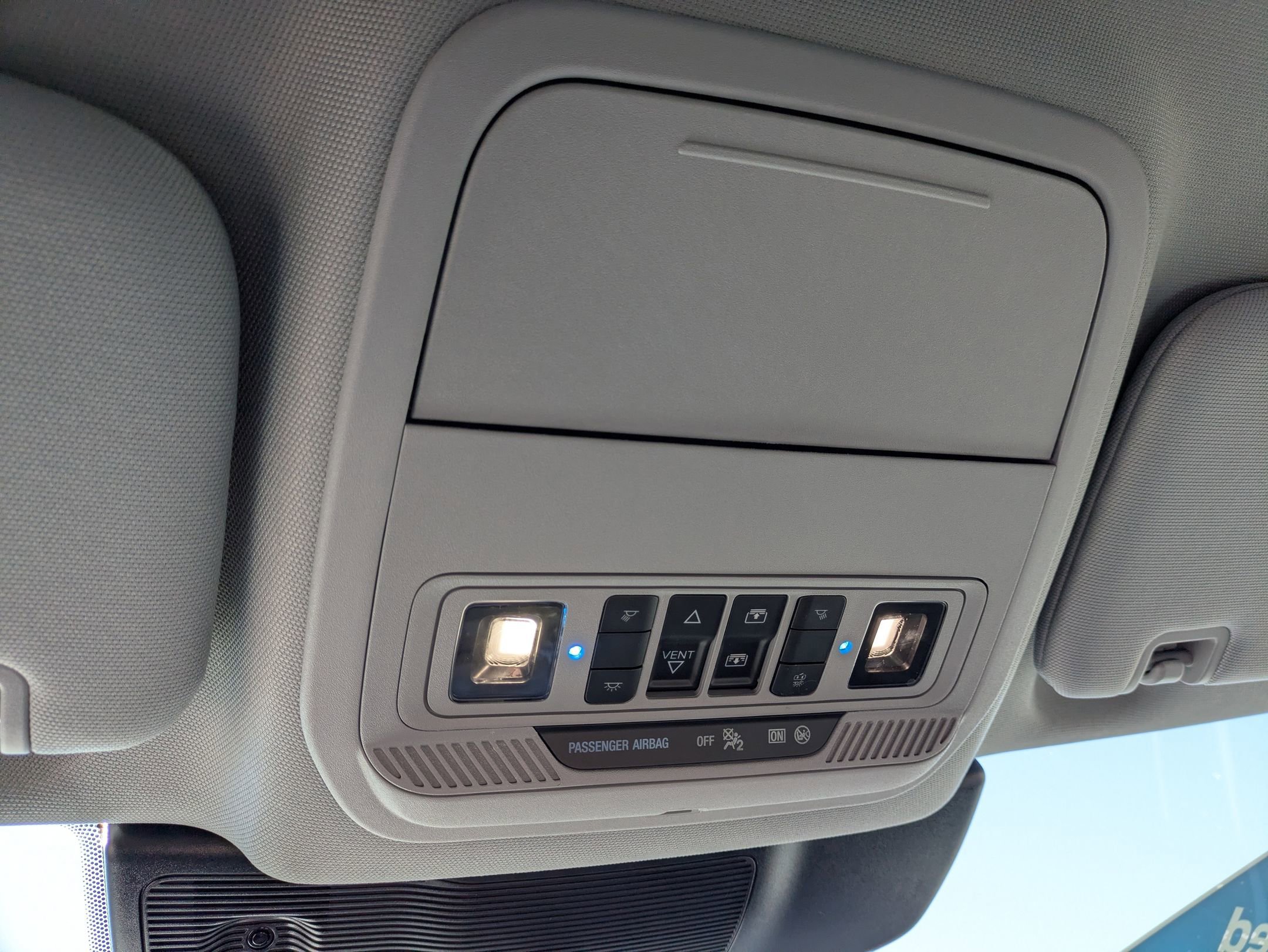 Certified 2022 Ford Explorer XLT w/ Equipment Group 202A image 28