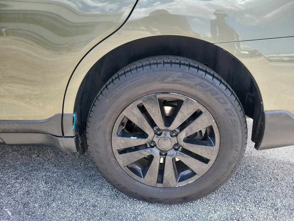 Used 2019 Subaru Outback 2.5i Premium image 13