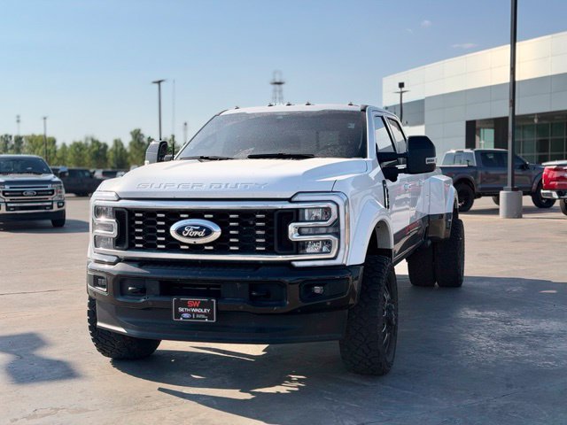 Certified 2025 Ford F450 King Ranch w/ FX4 Off-Road Package AWD/4WD image 2