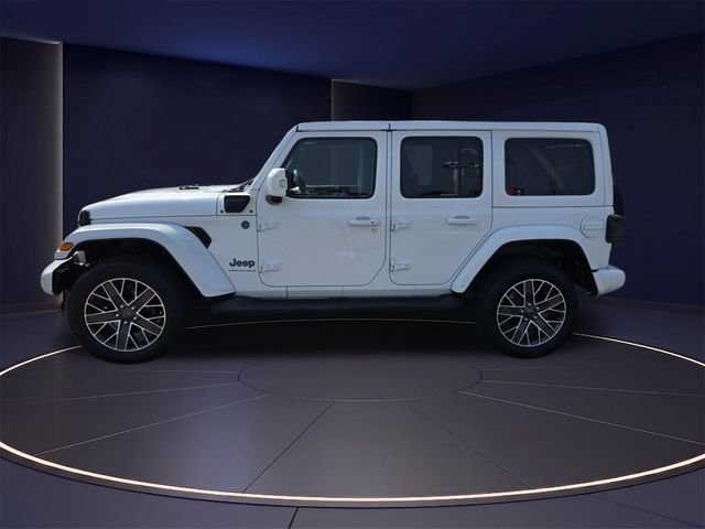 Used 2023 Jeep Wrangler Unlimited Sahara AWD/4WD image 7