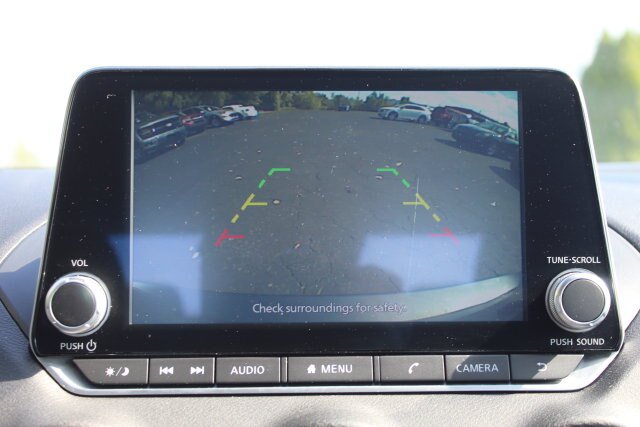 Used 2024 Nissan Sentra SV FWD image 2