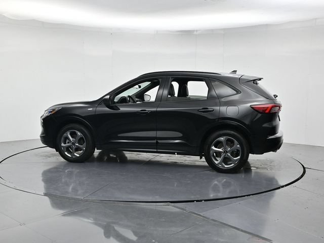 Certified 2024 Ford Escape ST-Line w/ Tech Pack #1 AWD/4WD image 7