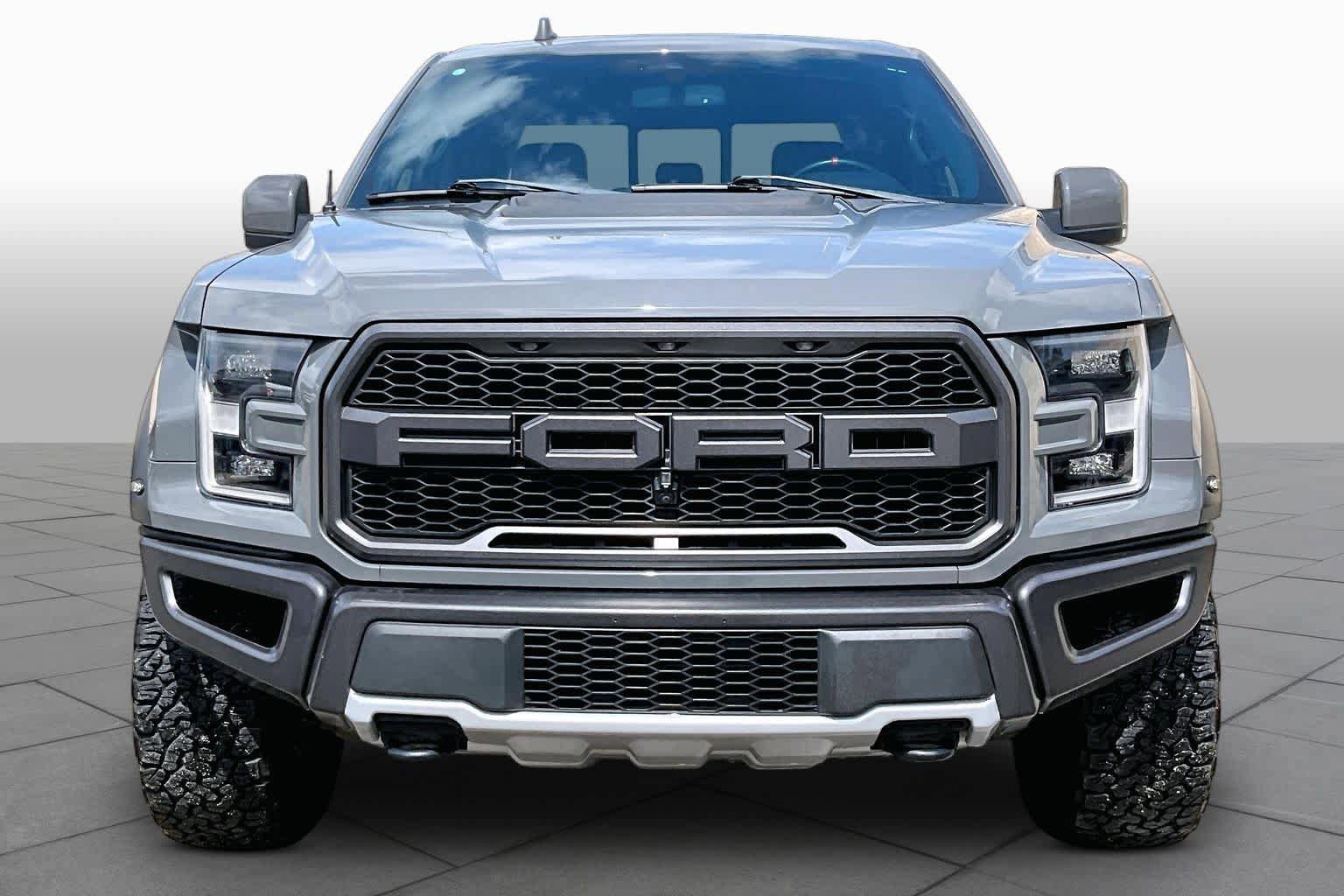 Certified 2020 Ford F150 Raptor w/ Equipment Group 802A Luxury AWD/4WD image 4