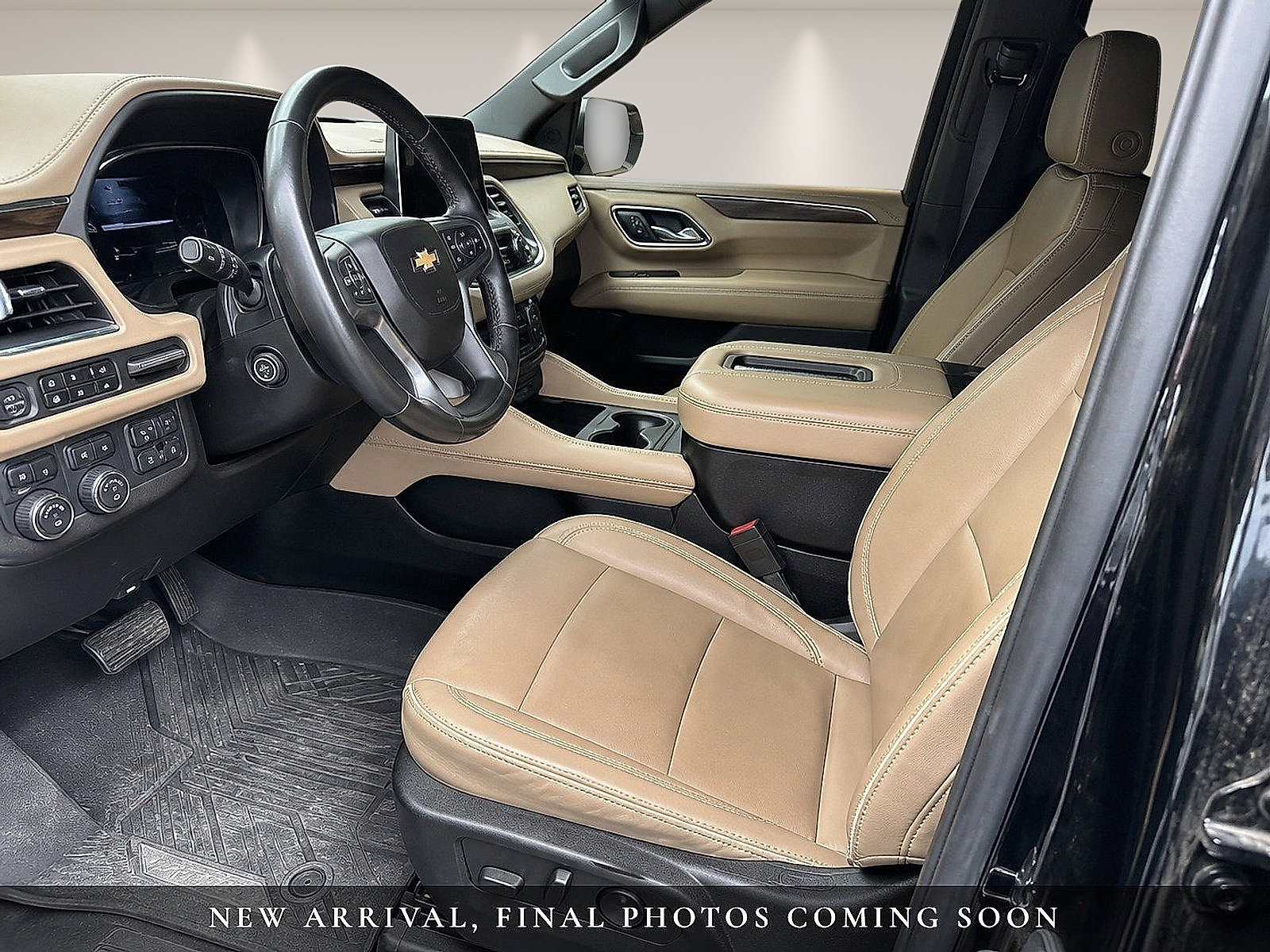Used 2024 Chevrolet Tahoe Premier w/ Advanced Technology Package AWD/4WD image 9