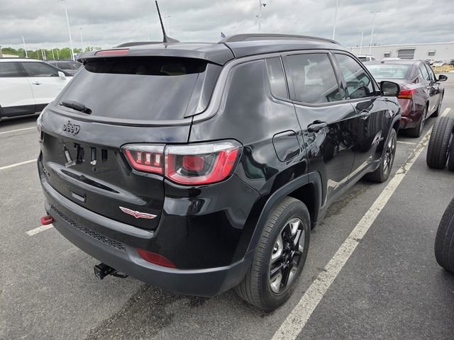 Used 2018 Jeep Compass Trailhawk w/ Leather Interior Group AWD/4WD image 7
