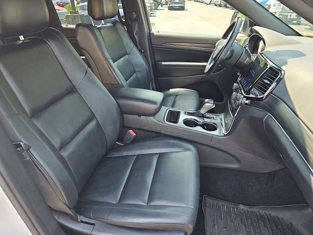 Used 2020 Jeep Grand Cherokee Limited RWD image 12