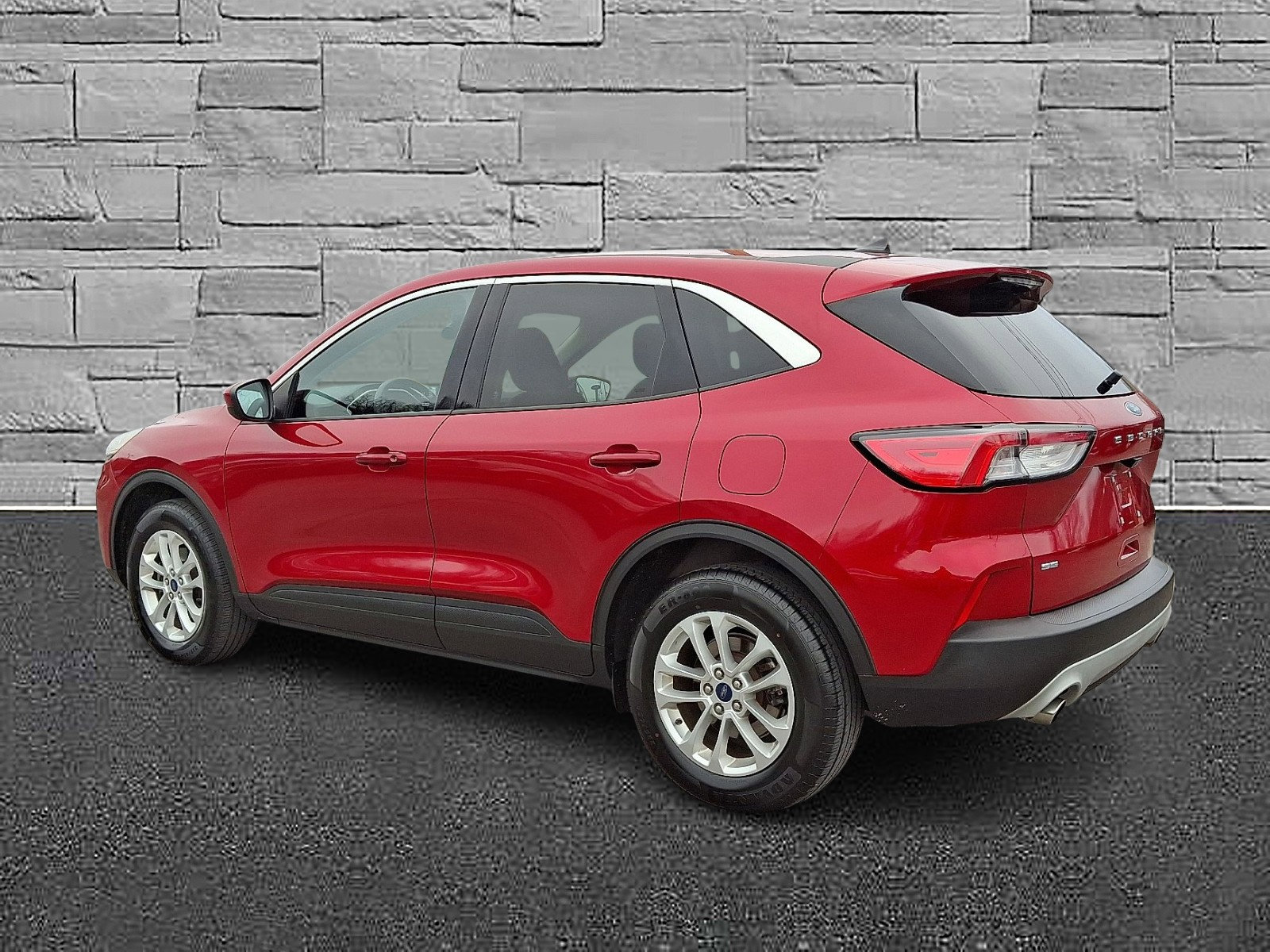 Certified 2020 Ford Escape SE image 7