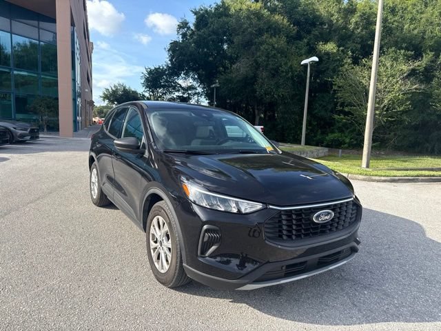 Certified 2024 Ford Escape Active FWD image 10